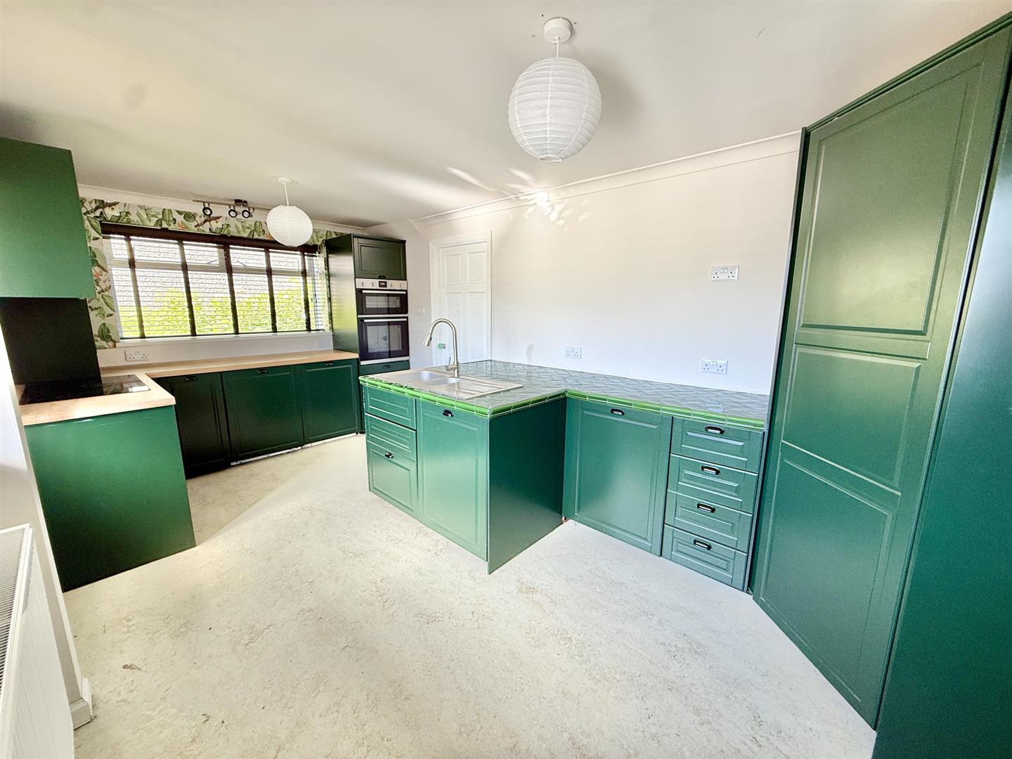 3 bed property in Alton Way, West Kilbride